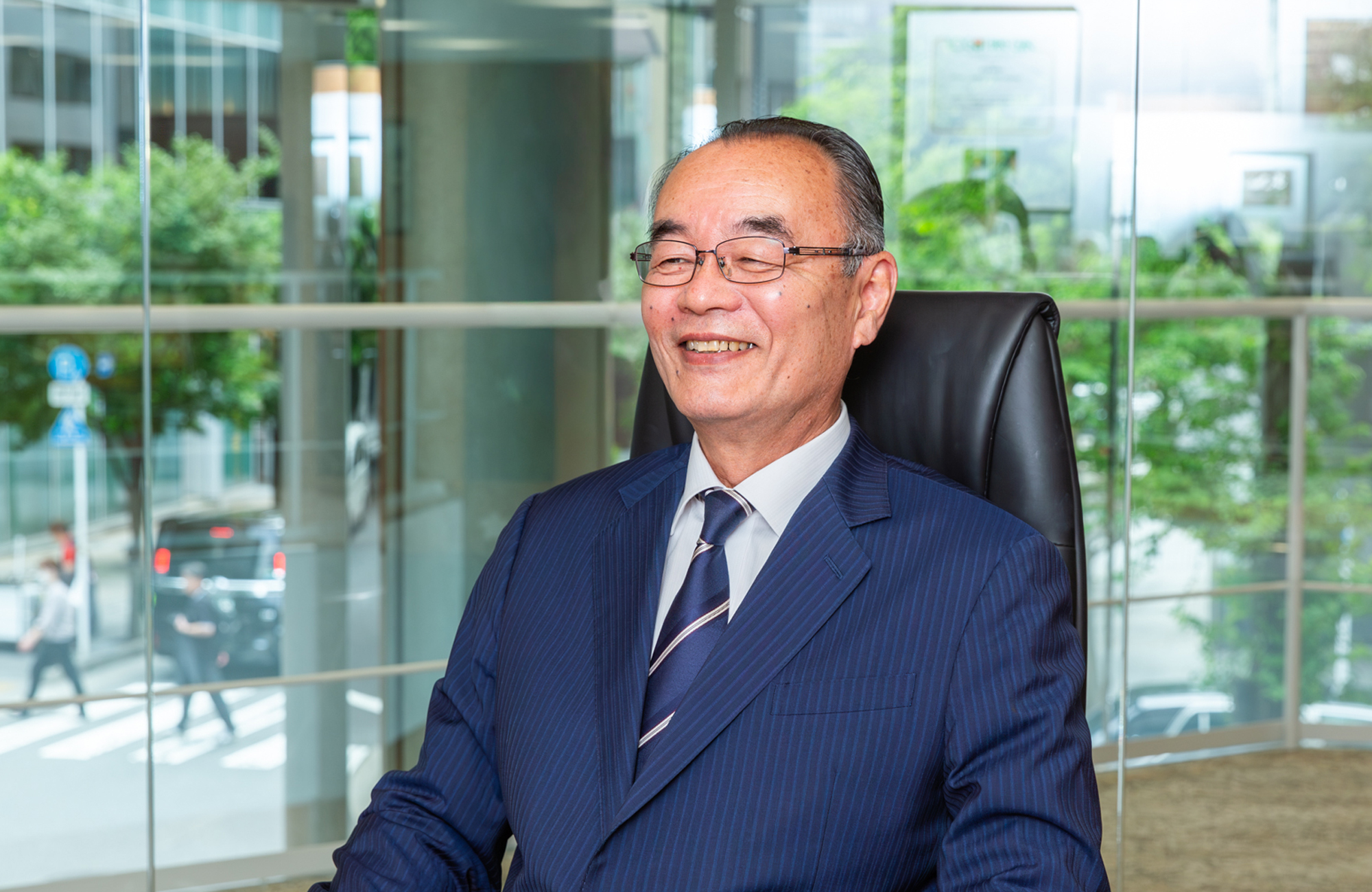 東社長